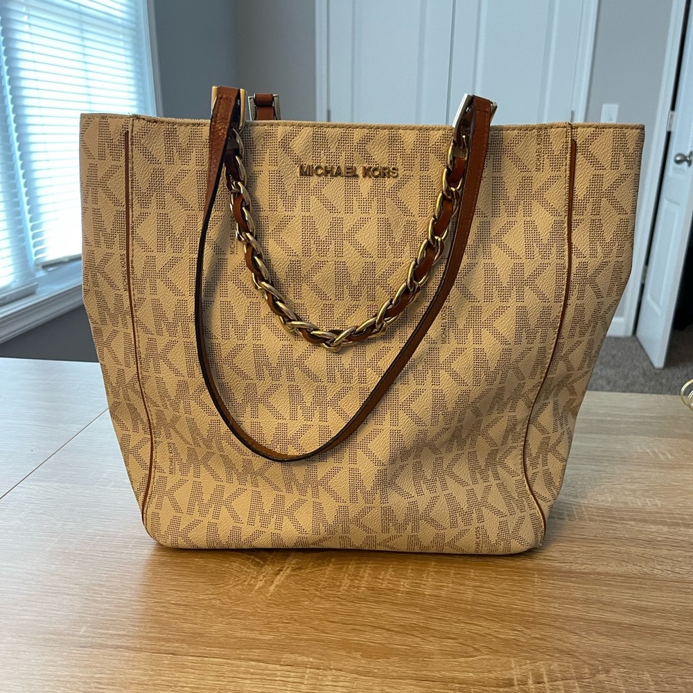 Michael Kors Tote